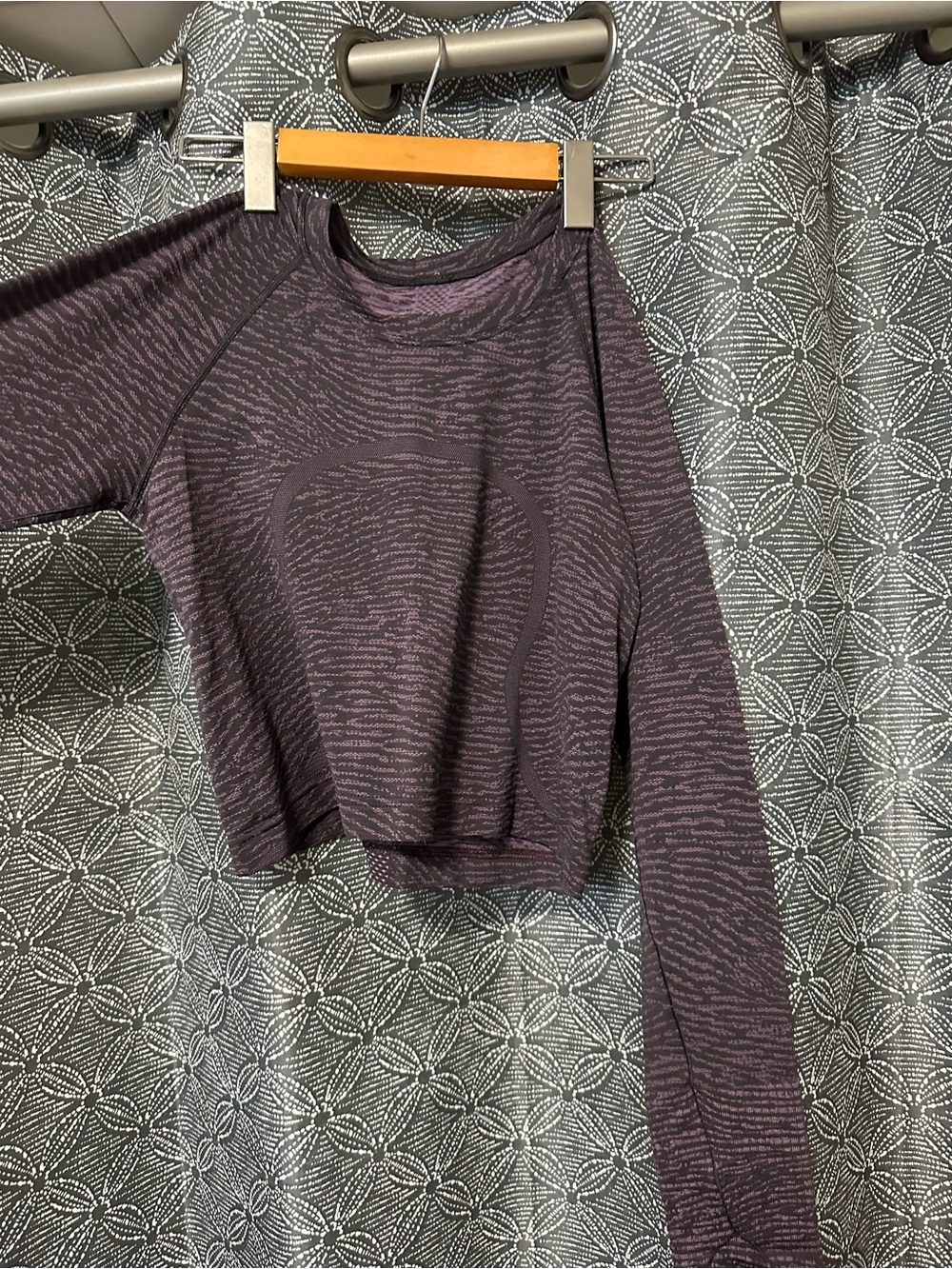 Lululemon Swiftly tech cropped long sleeve